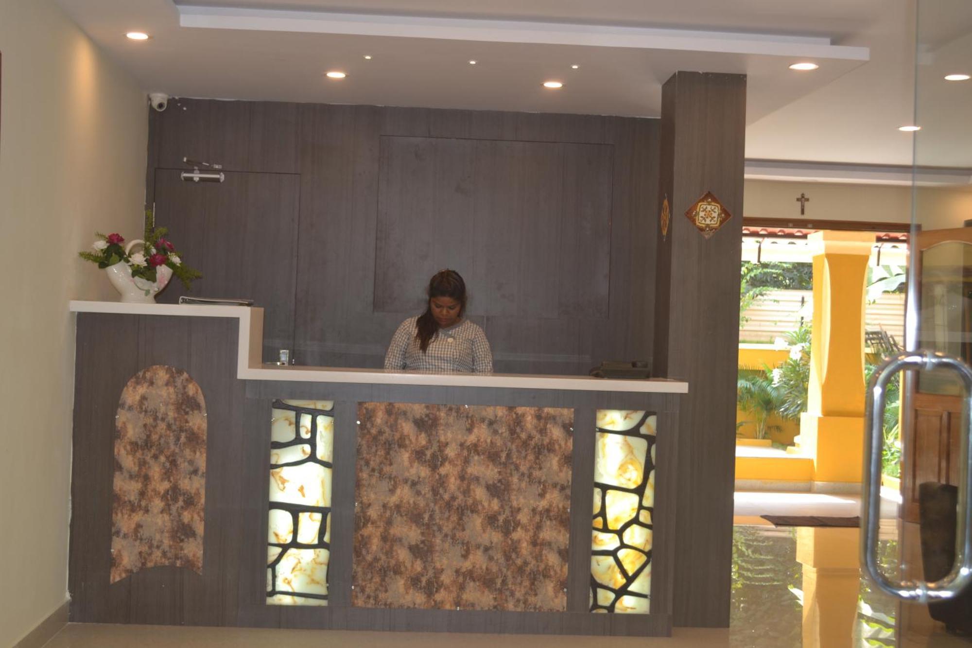 The Majorda Pristinne Hotel Exterior foto